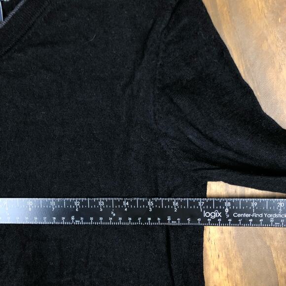 Daniel Hechter Paris Mens Sweater Black V Neck 100% Merino Wool Small - Picture 7 of 12